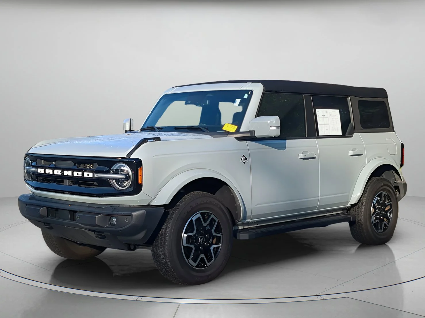 2024 Ford Bronco Outer Banks 4x4's photo