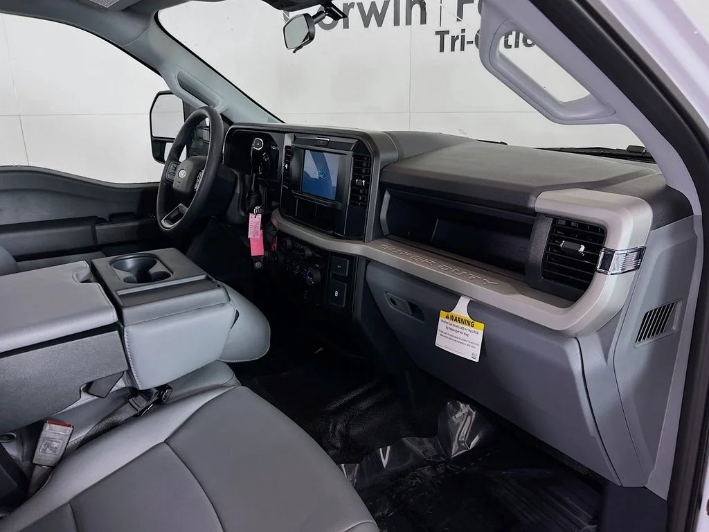 New 2026 Oxford White Ford XL image 24