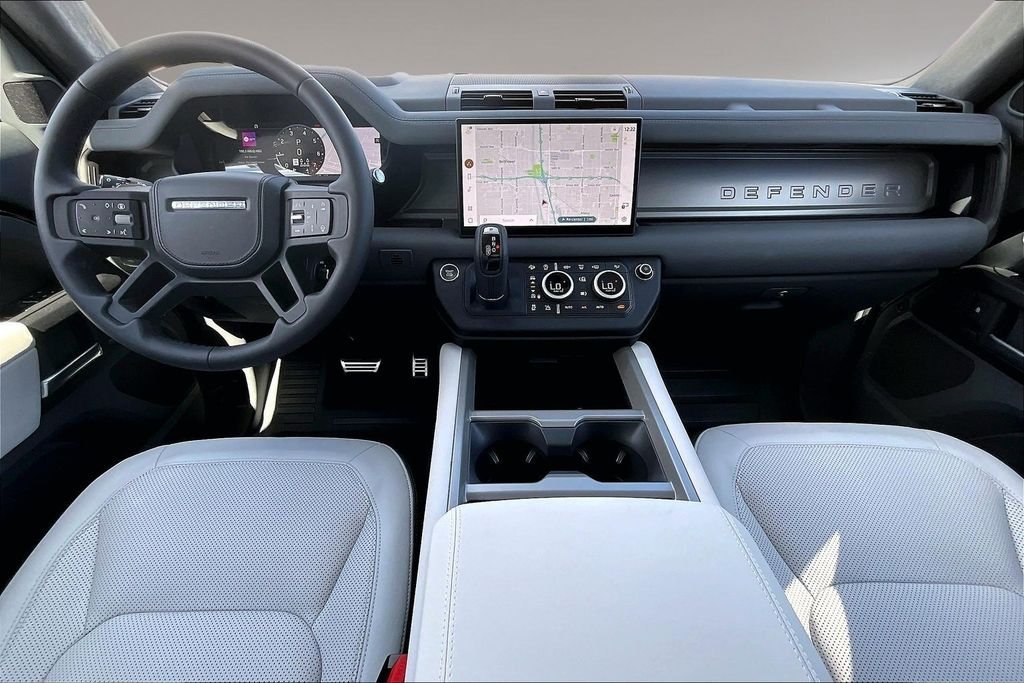 2025 Land Rover Defender V8 - Photo 5