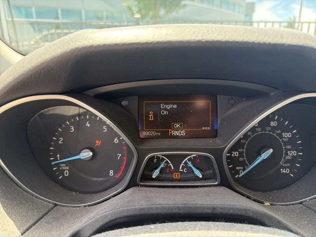 Used 2016 Gray Ford SE image 28