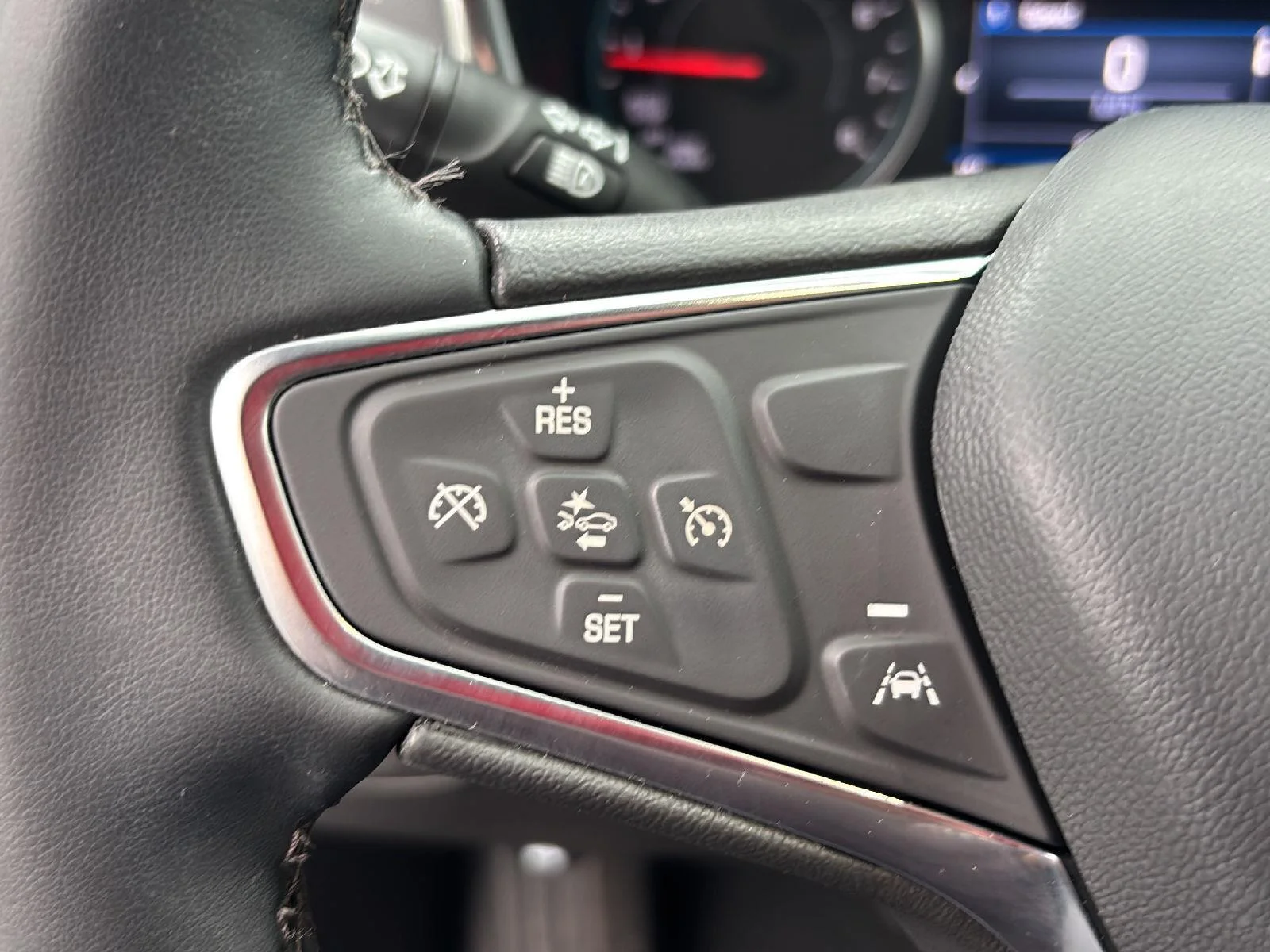 Used 2024 Sterling Gray Metallic Chevrolet LT image 22