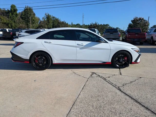 Used 2026 White Hyundai Base image 3