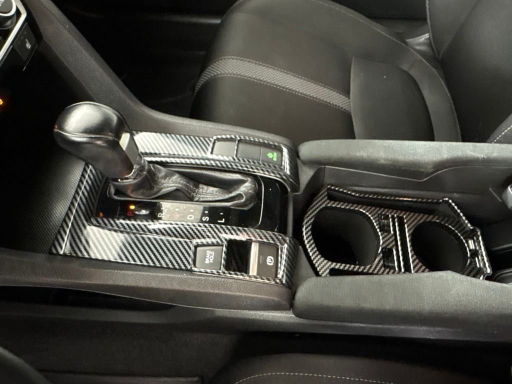 Used 2019  Honda EX image 31