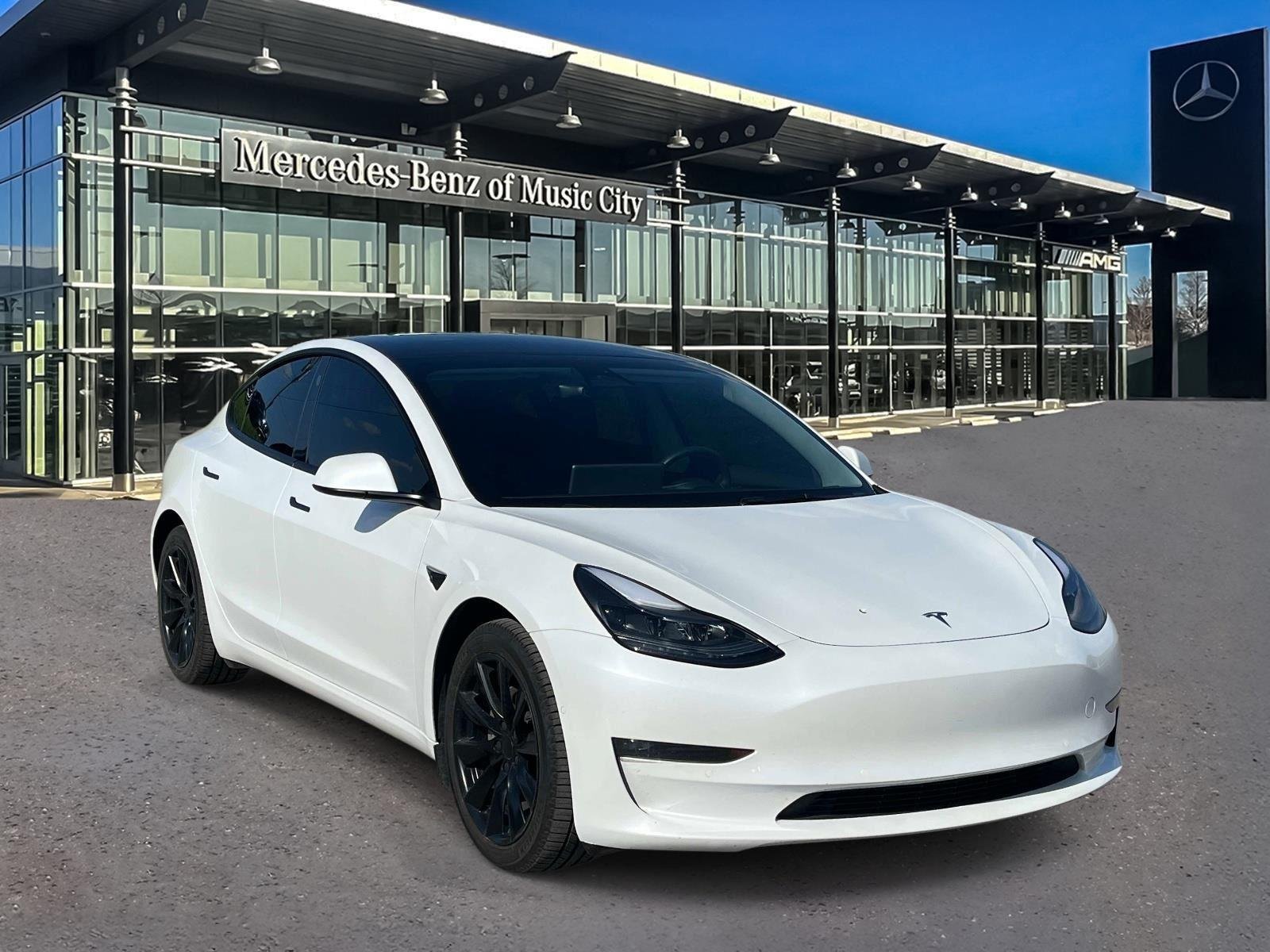 2022 Tesla Model 3 Long Range Dual Motor All-Wheel Drive's photo