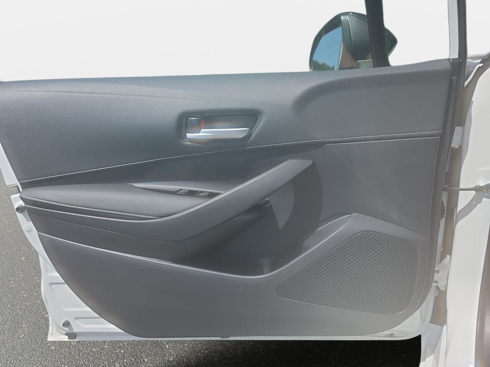 2026 Toyota Corolla Hatchback SE - Photo 26