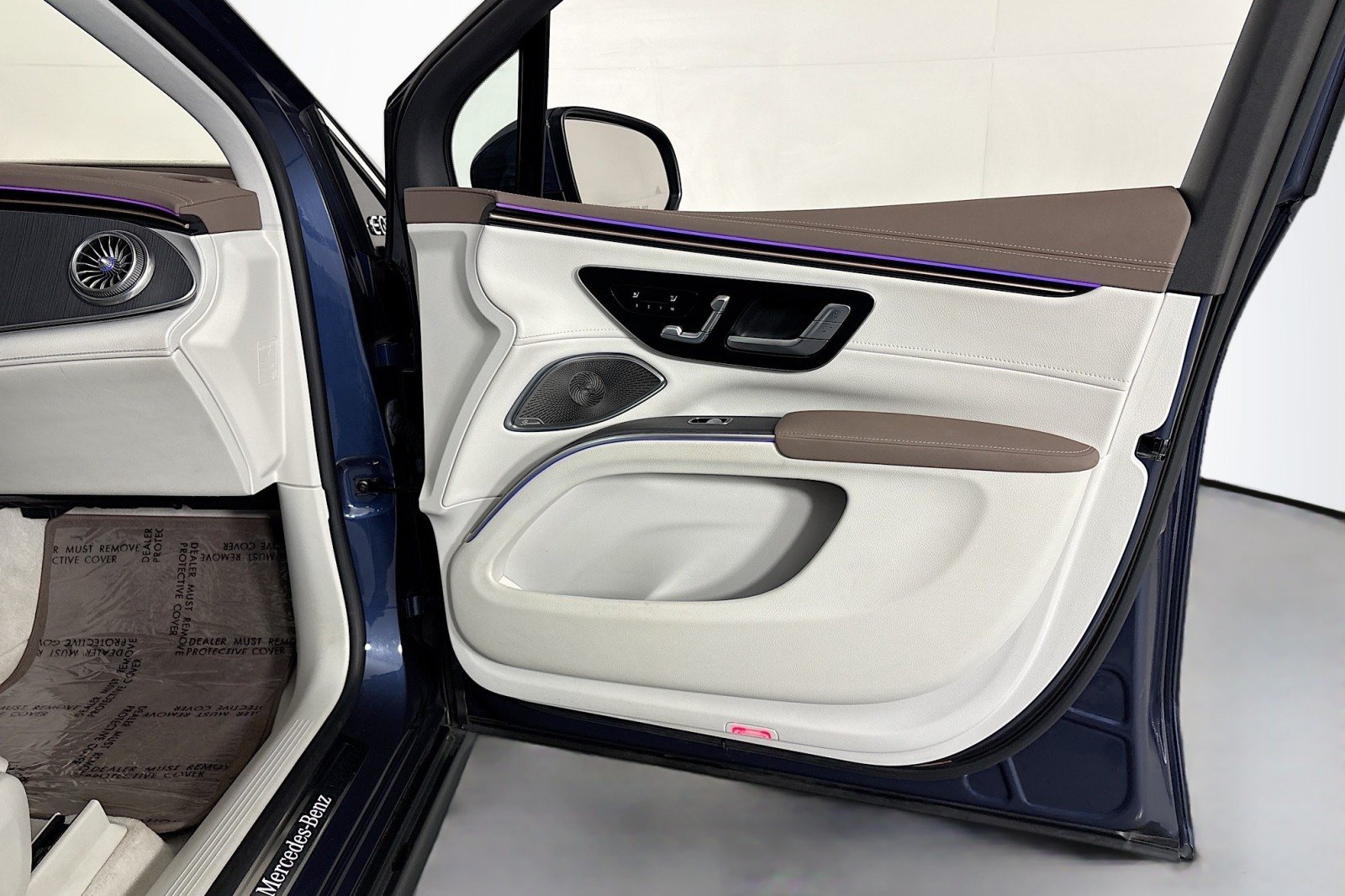 Certified Used 2023 Twilight Blue Metallic Mercedes-Benz 450 image 25