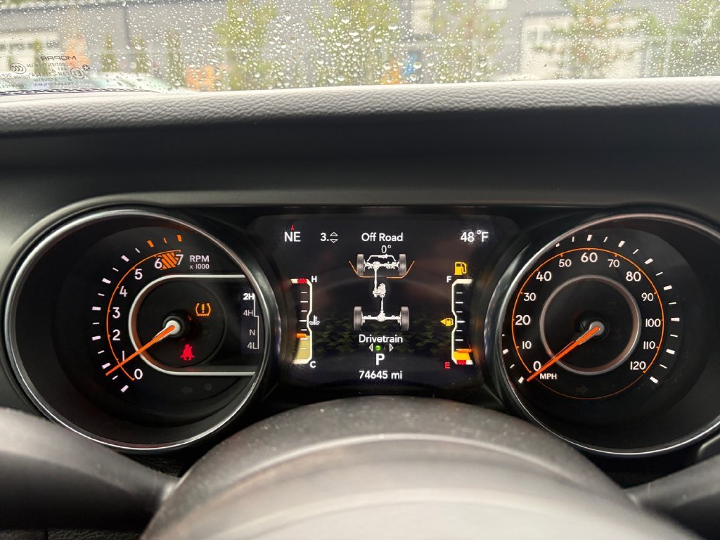Used 2023 Black Jeep Sport S image 6