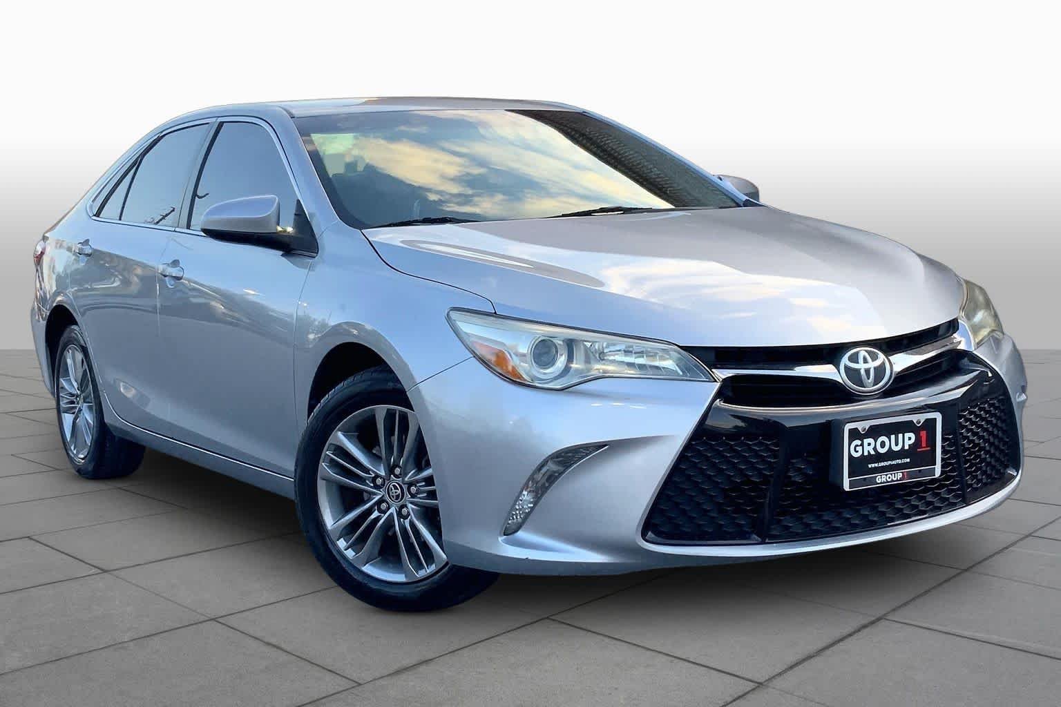 Used 2016 Celestial Silver Metallic Toyota SE image 2