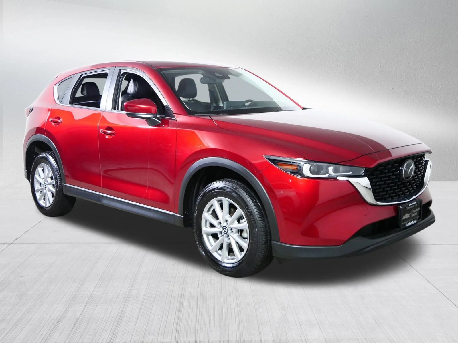 2023 Mazda CX-5 S Preferred package Auto AWD's photo