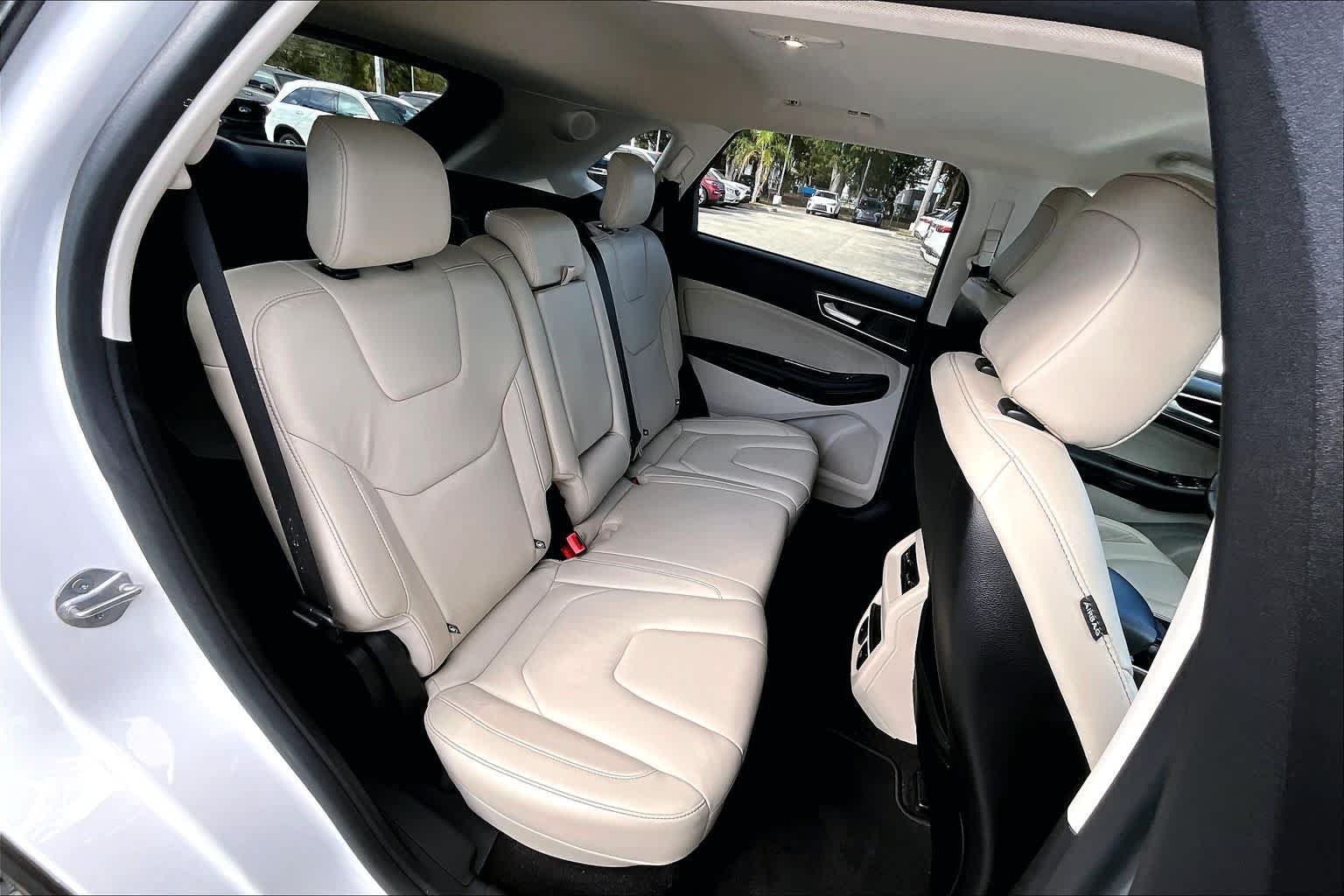 Used 2020 Star White Metallic Tri-Coat Ford Titanium image 20