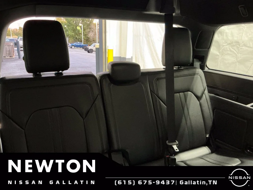 Used 2018 Magnetic Ford Limited image 26