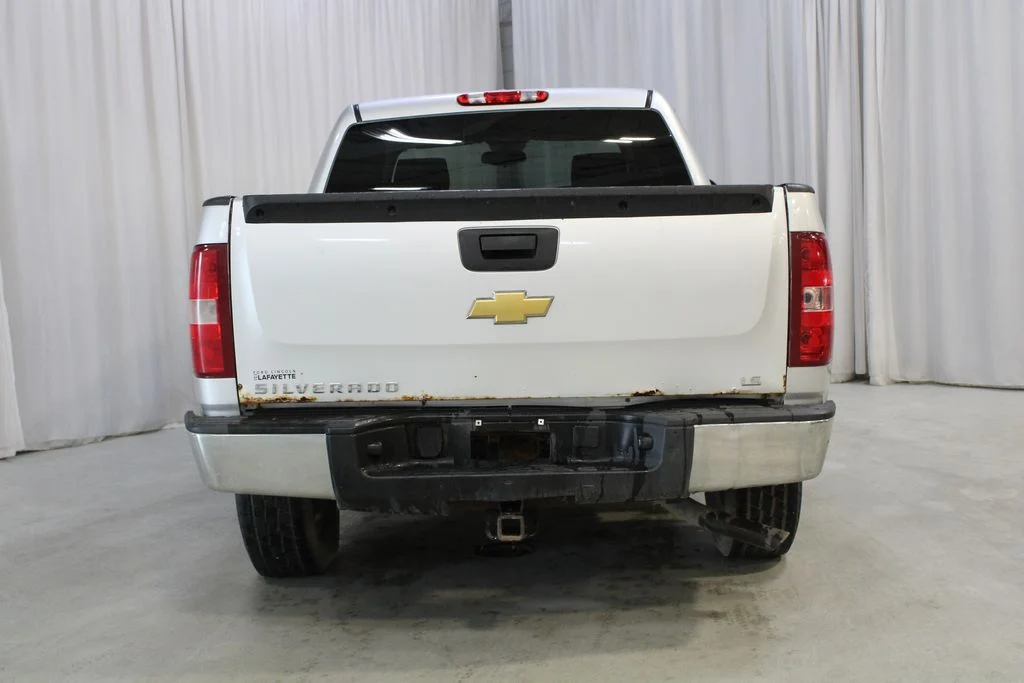 Used 2012 White Chevrolet LS image 19