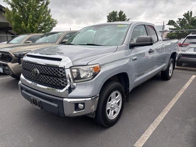 Used 2020  Toyota SR5 image 4