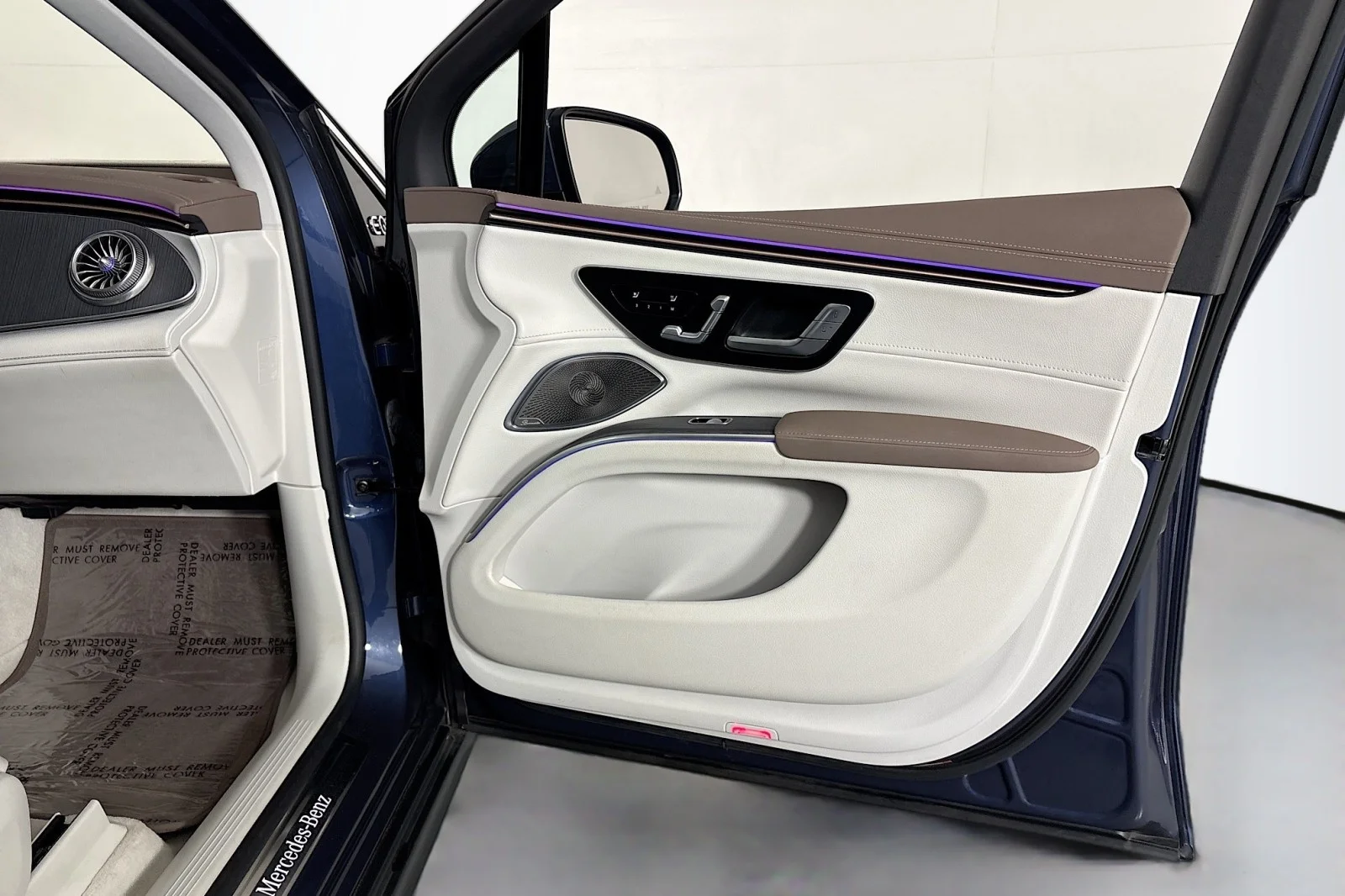 Certified Used 2023 Twilight Blue Metallic Mercedes-Benz 450 image 24