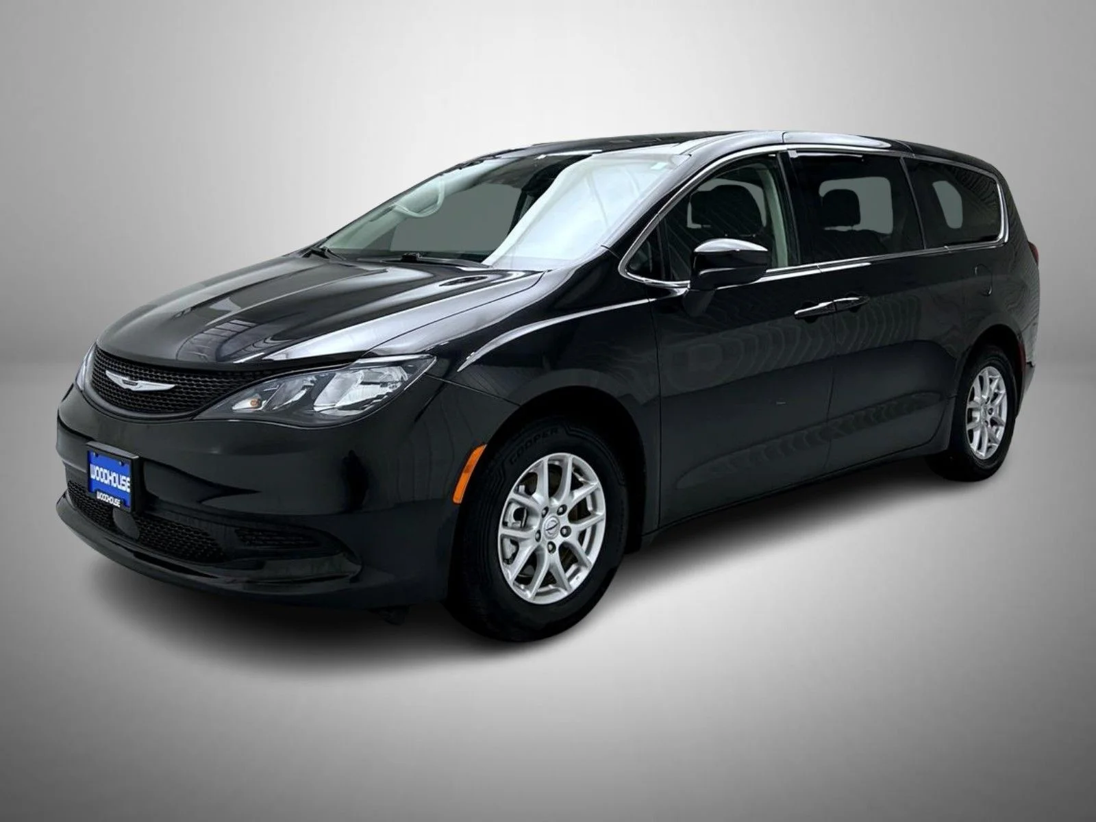 Used 2023 Black Chrysler LX image 1