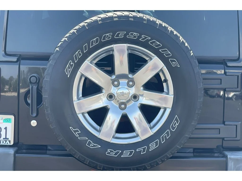 Used 2017 Black Clearcoat Jeep Sahara image 42