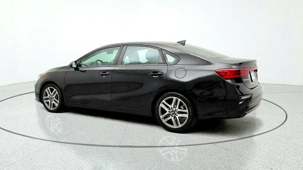 Used 2019 Aurora Black Kia S IVT image 7