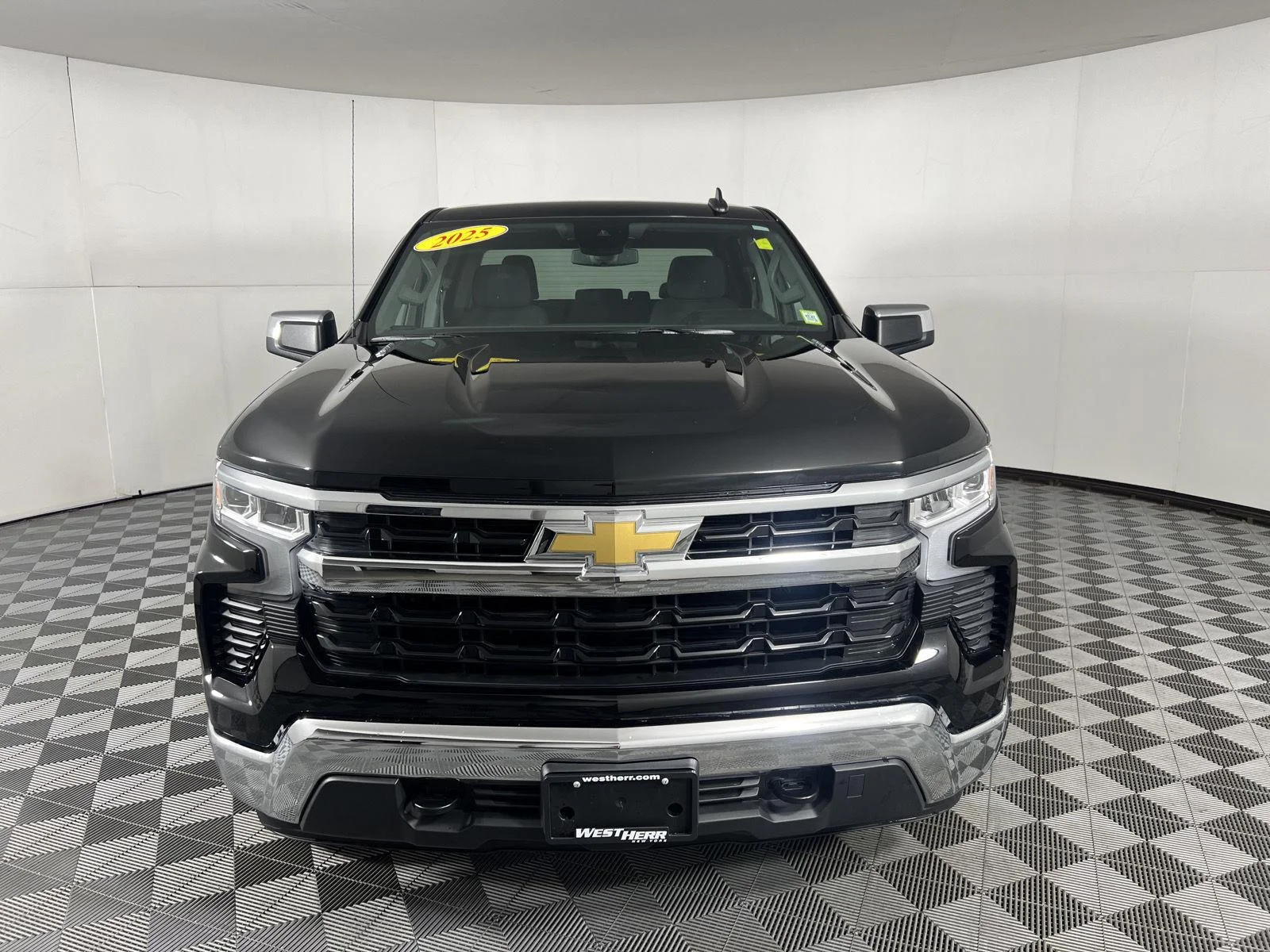 Used 2025 Black Chevrolet LT image 19