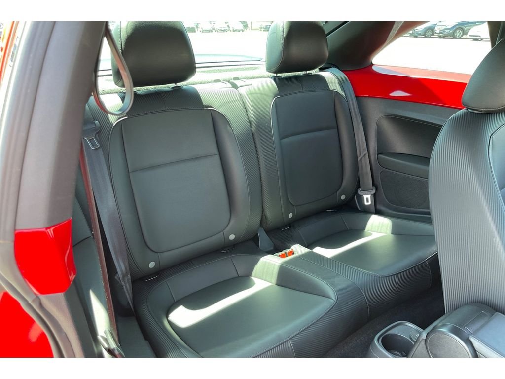 Used 2017 Tornado Red Volkswagen 1.8T SE image 18