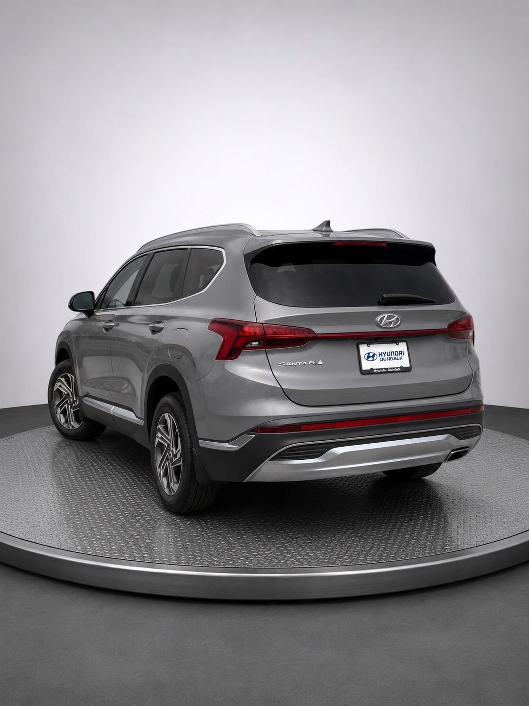 Used 2022 Gray Hyundai SEL image 4