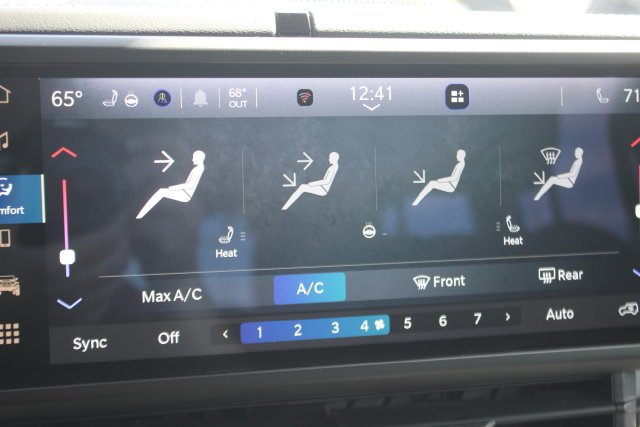 Used 2025 Gray Jeep Sahara image 7