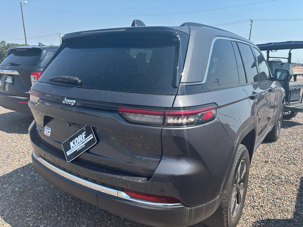 Used 2022 Baltic Gray Metallic Clearcoat Jeep 4xe image 35