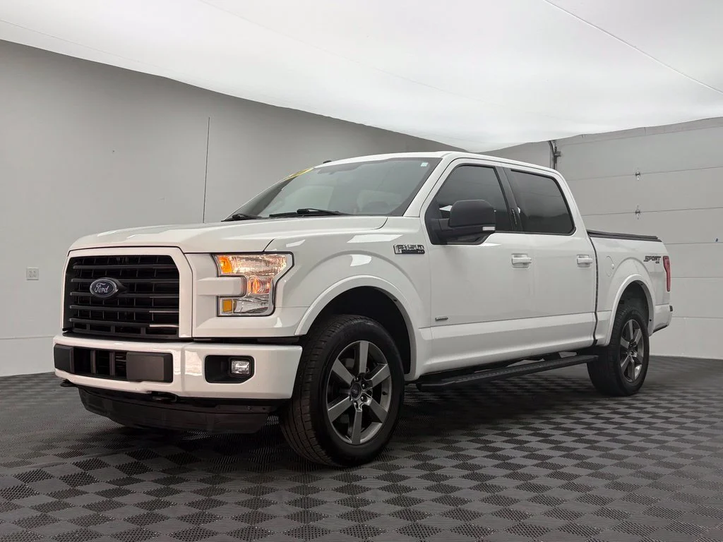 Used 2016  Ford XLT image 2