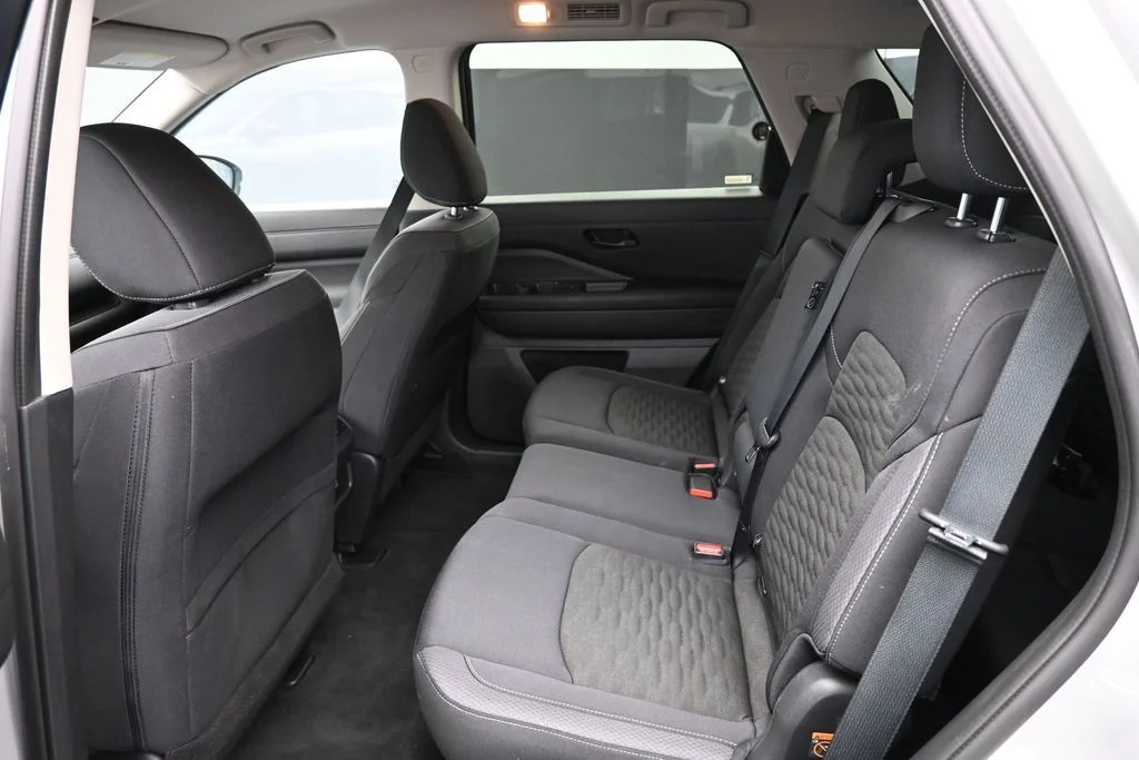 Used 2025 Silver Nissan SV image 14