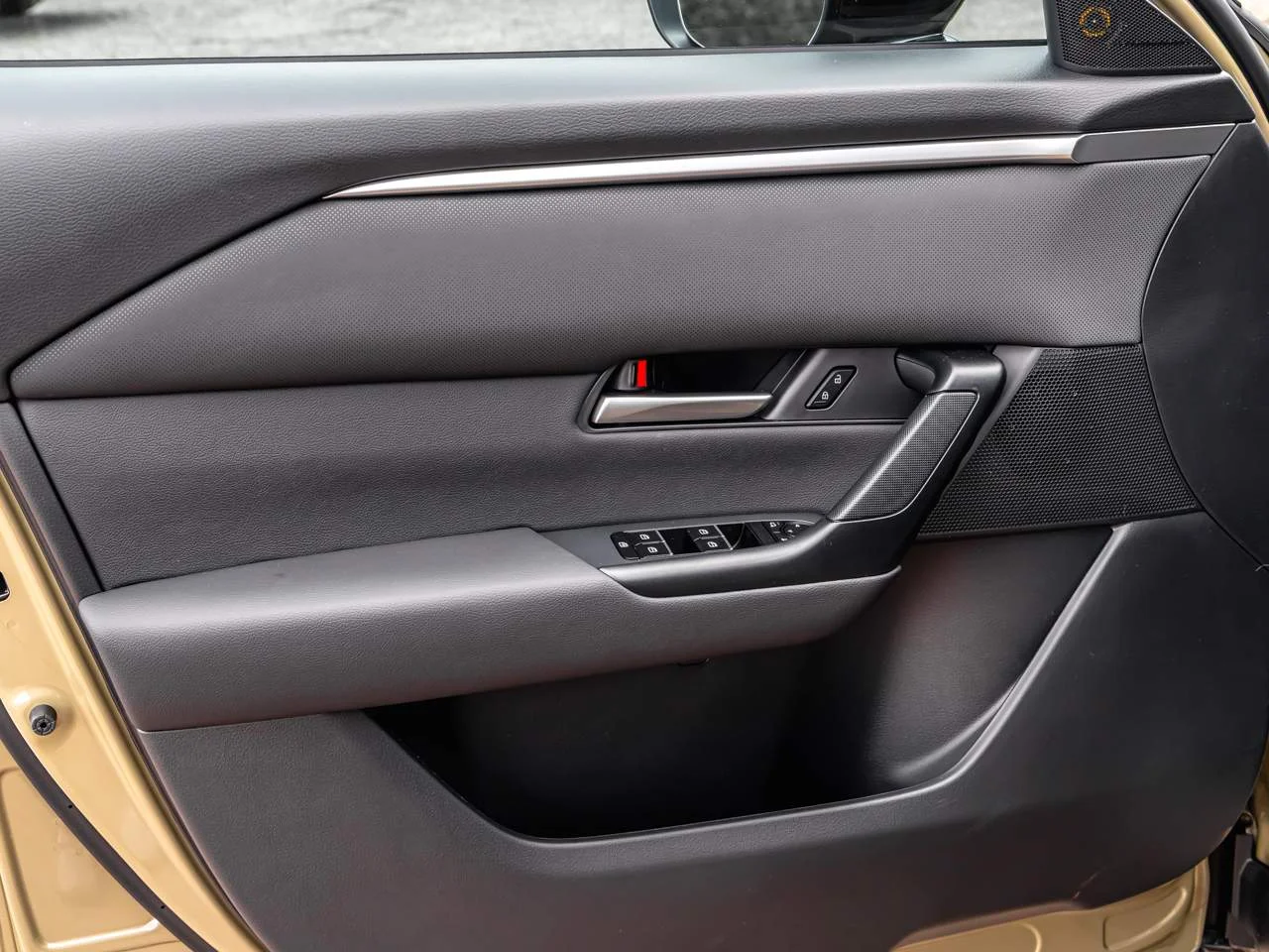 New 2026 Zircon Sand Metallic Mazda 2.5 S Meridian Edition AWD image 12