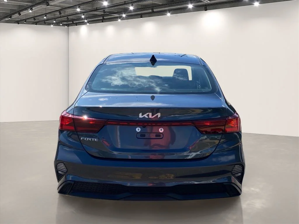 Certified Used 2023 Gravity Gray Kia LXS image 7