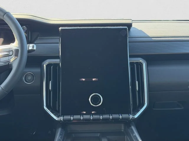 New 2027 Silver GMC Elevation image 12