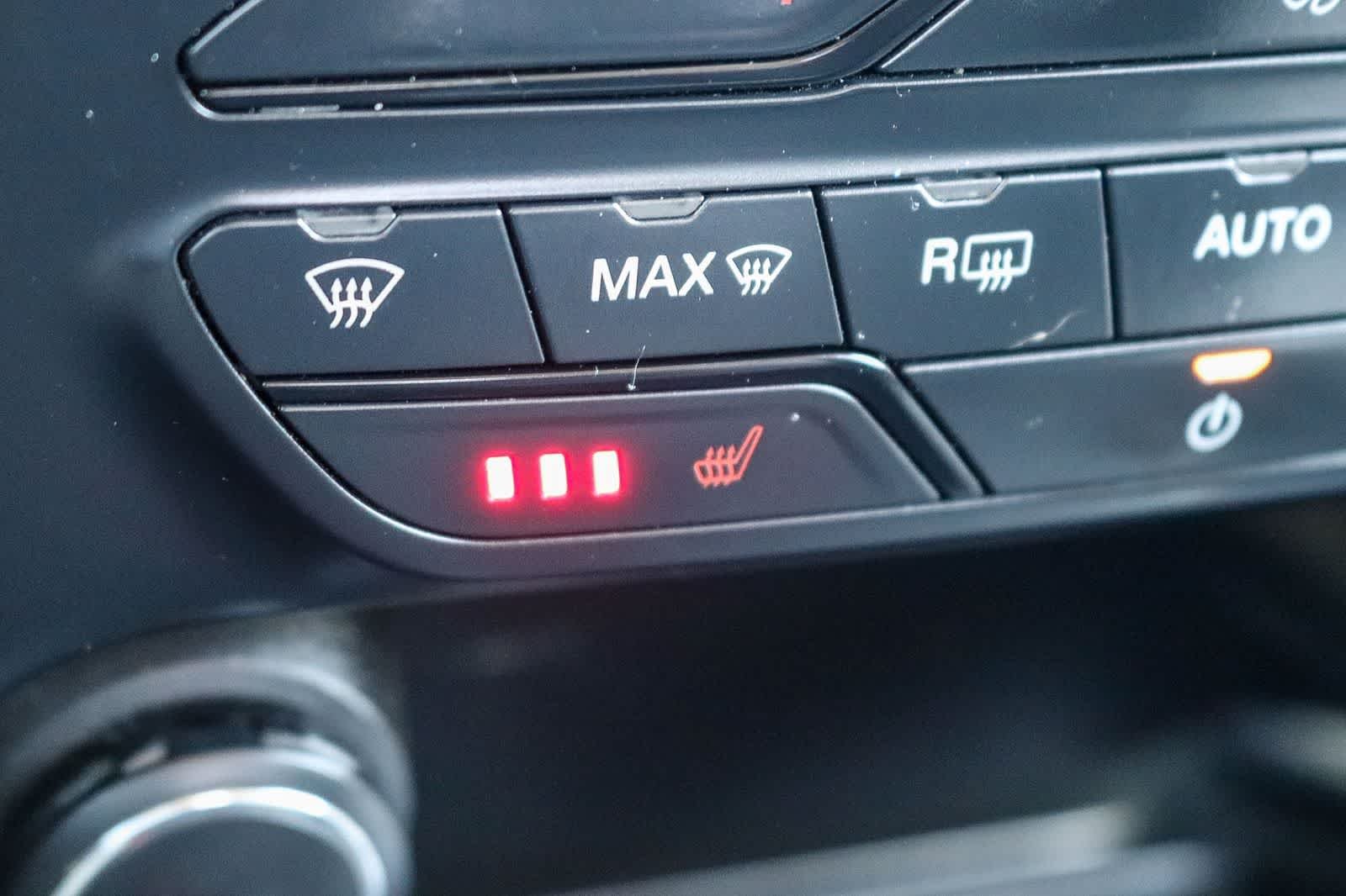 Used 2019 Shadow Black Ford XLT image 20