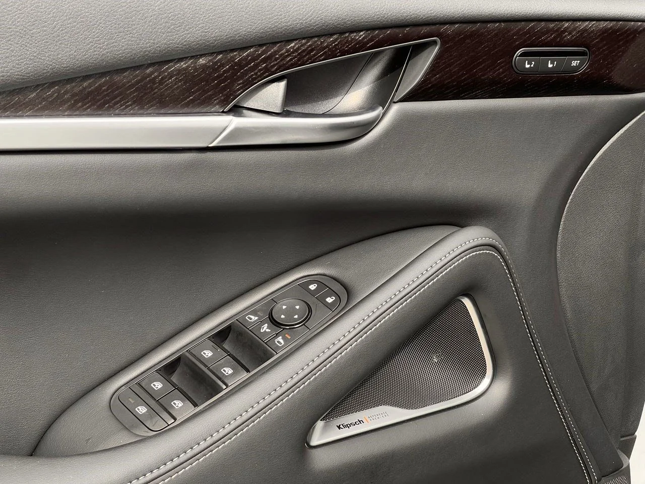 New 2027 MINERAL BLACK INFINITI Autograph AWD image 20