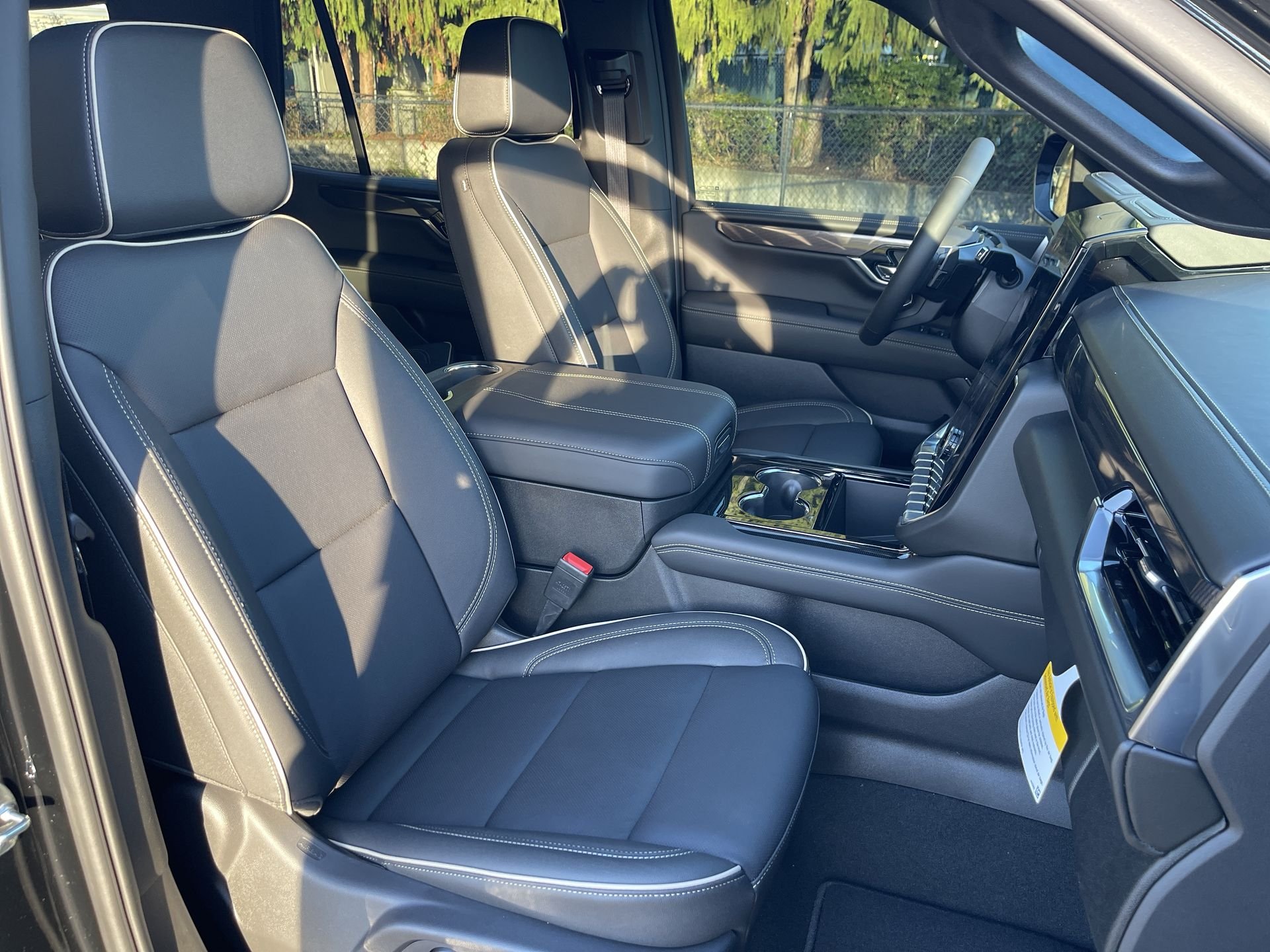 New 2026 Onyx Black GMC Elevation image 62
