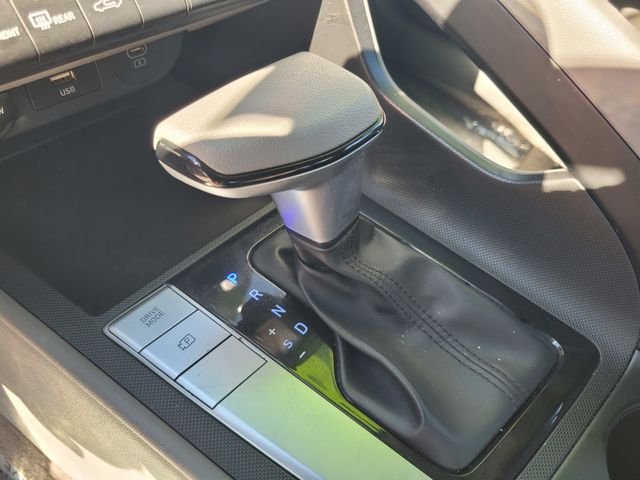 Used 2024 Gray Hyundai SEL image 20