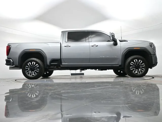 Used 2025 Sterling Metallic GMC Denali Ultimate image 30