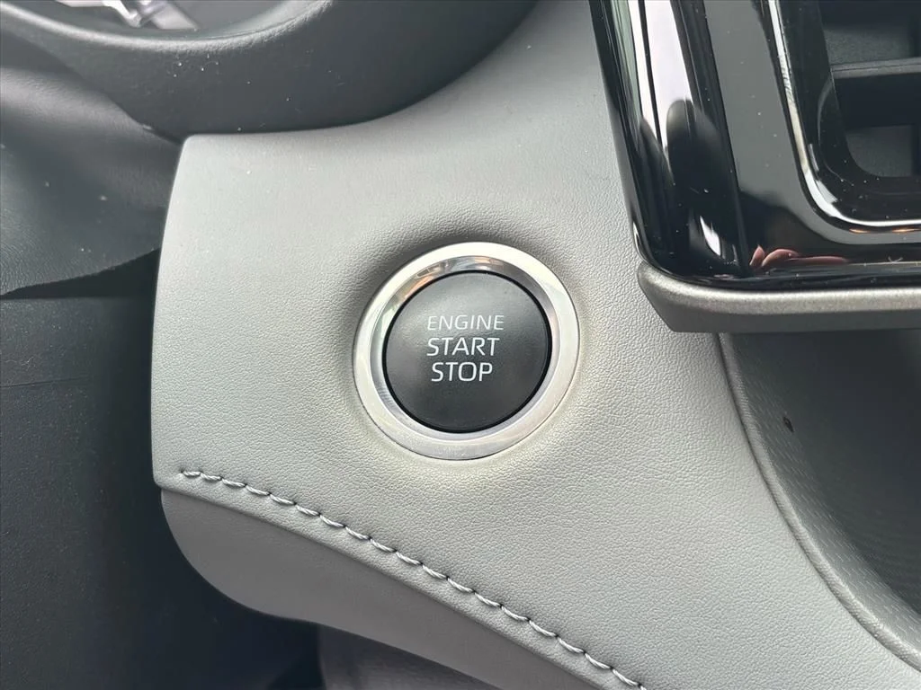 Used 2024 Silver Toyota XLE image 19