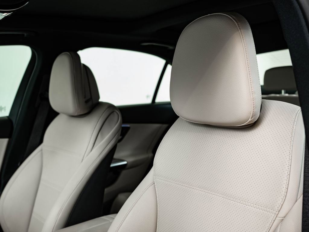 Used 2025 Polar White Mercedes-Benz C 300 image 24