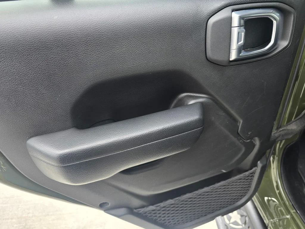 Used 2024 Green Jeep Sport S 4xe image 12