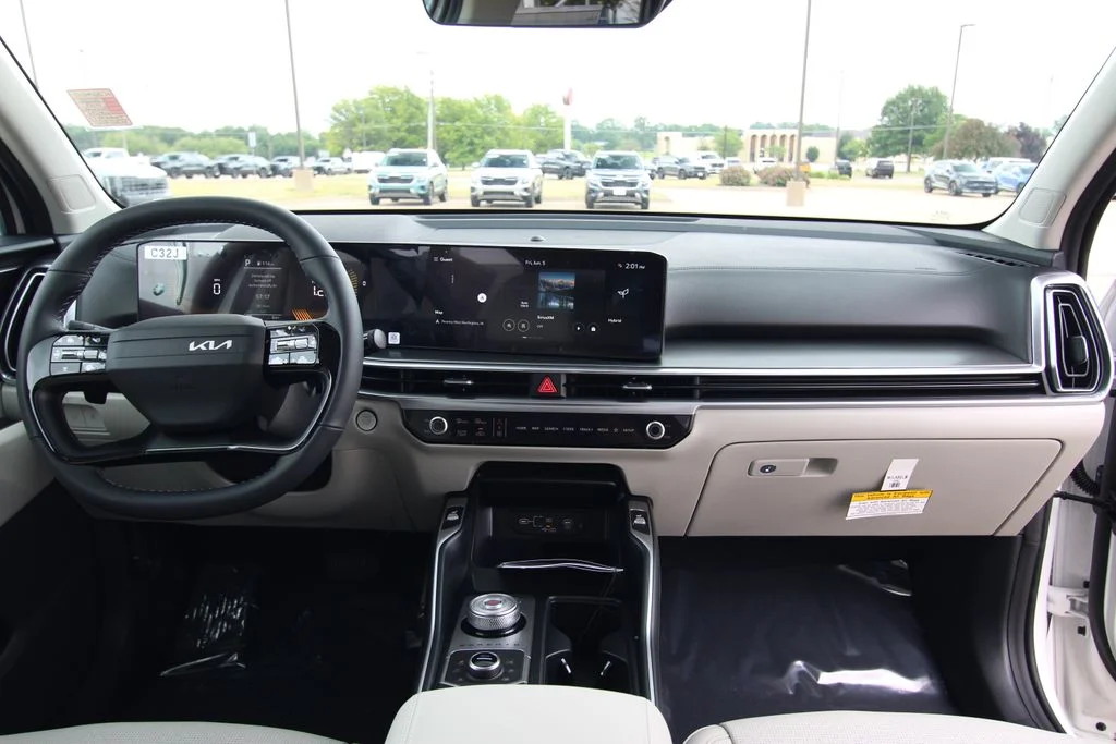 New 2026 Snow White Pearl Kia EX image 47