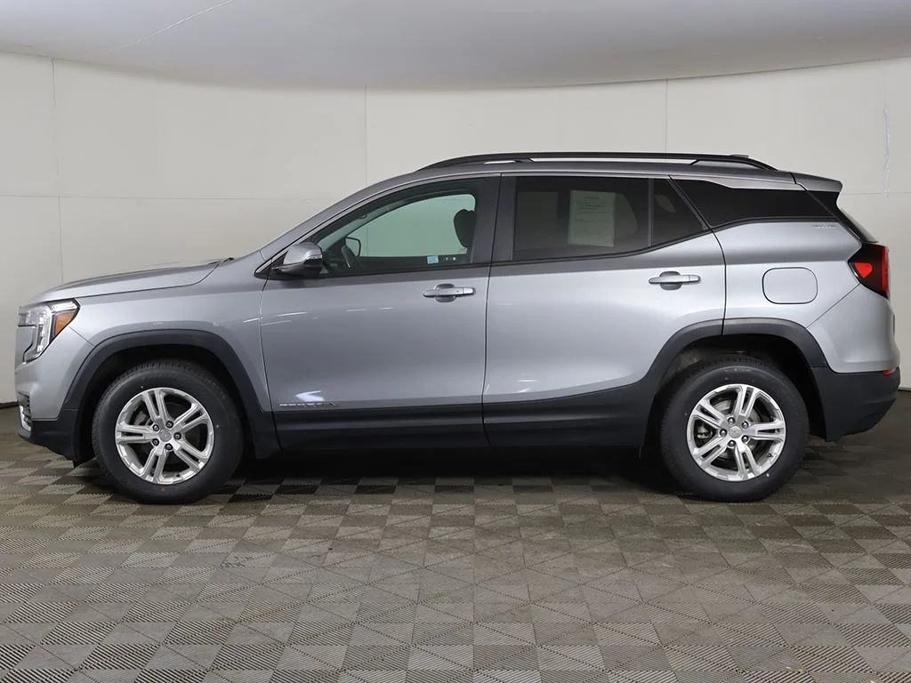 Used 2023 Silver GMC SLE image 15
