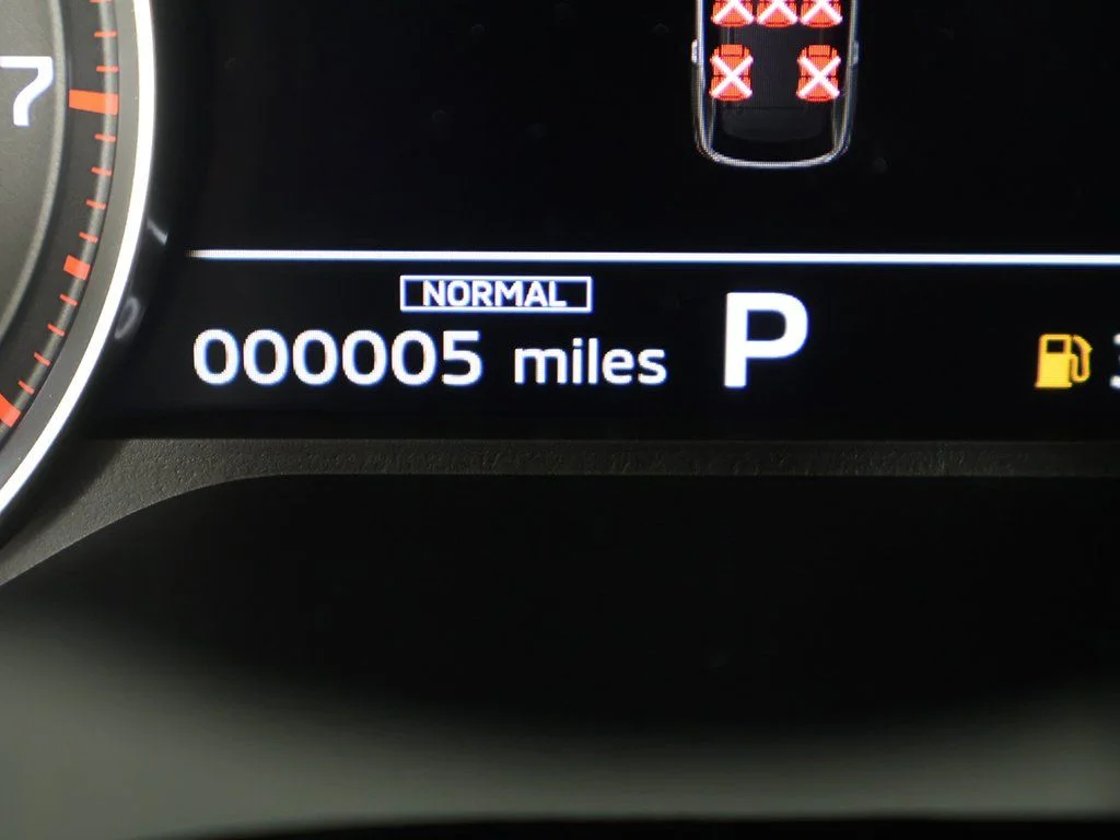 New 2026 White Mitsubishi ES image 41