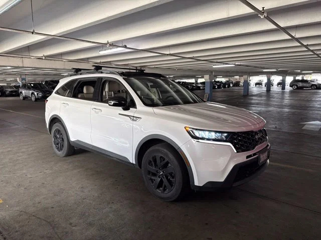 Used 2023 White Kia X-Line S image 2