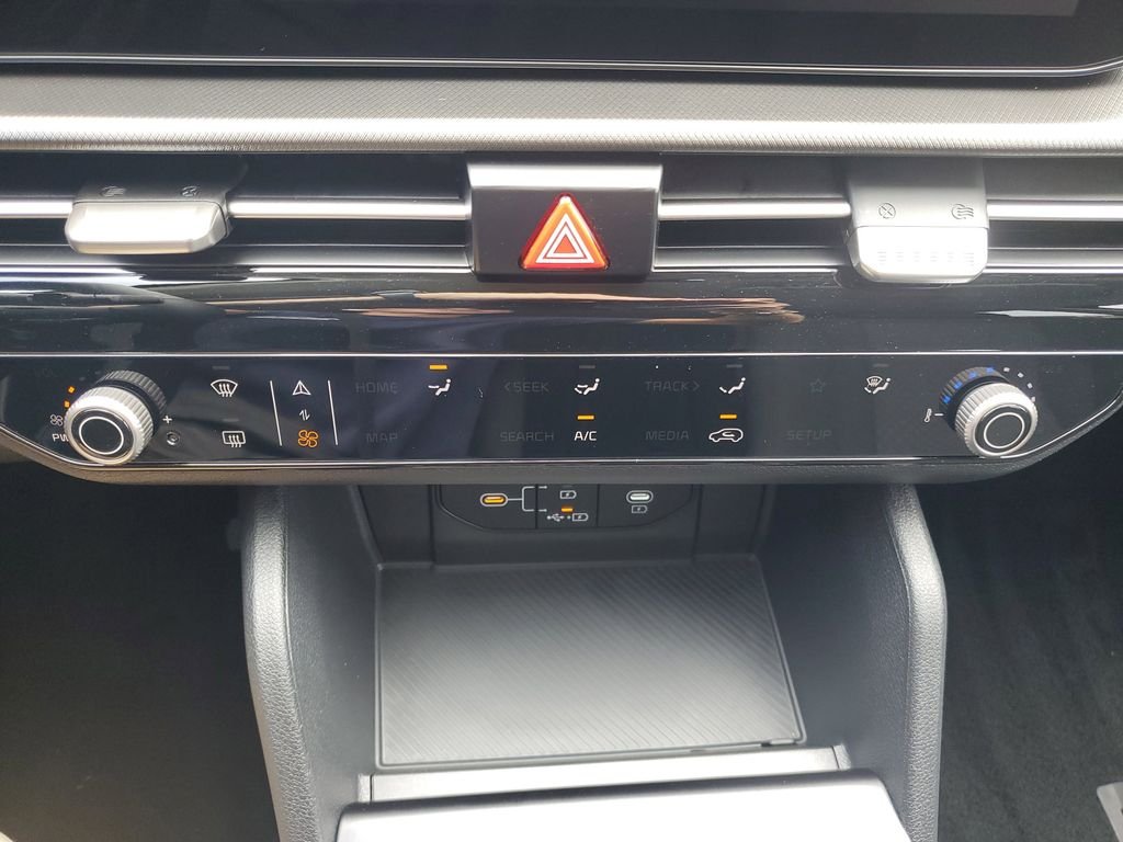 New 2026 Gray Kia LX image 32
