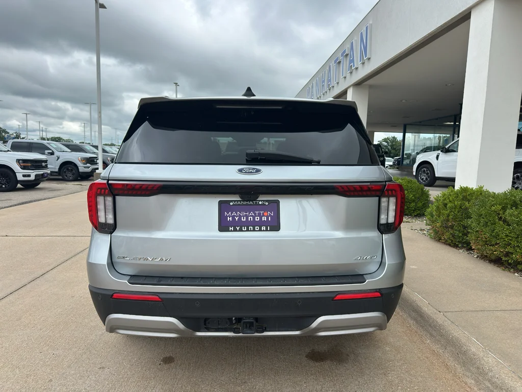 Used 2025 Iconic Silver Metallic Ford Platinum image 13