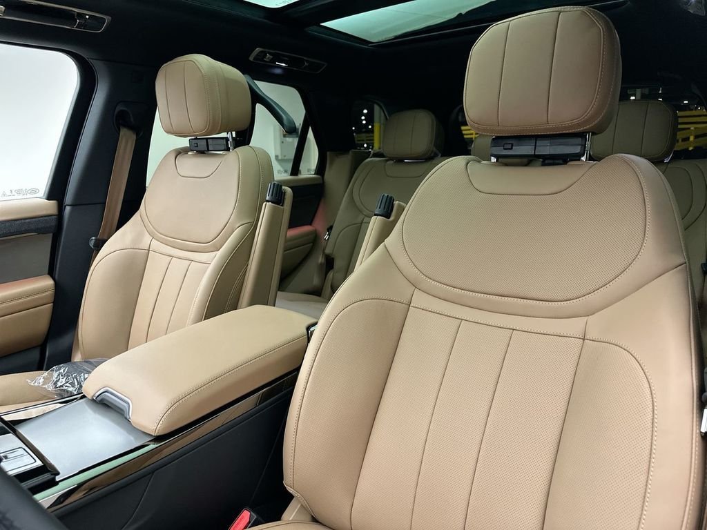 New 2026 Varesine Blue LAND ROVER SE image 10