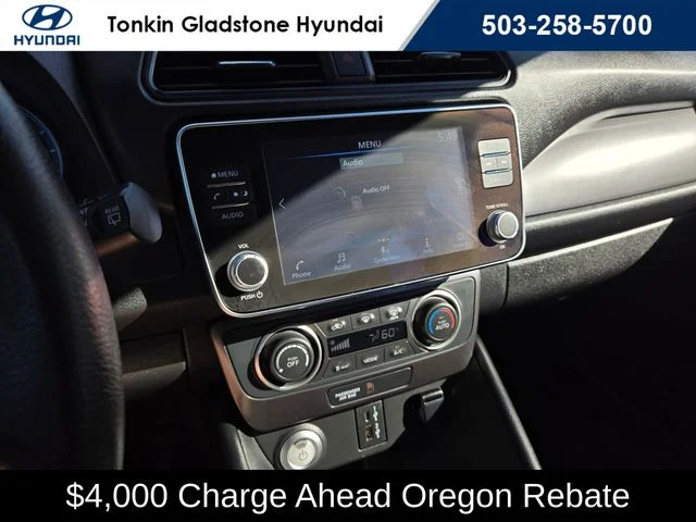 Used 2025 Glacier White Nissan S image 25