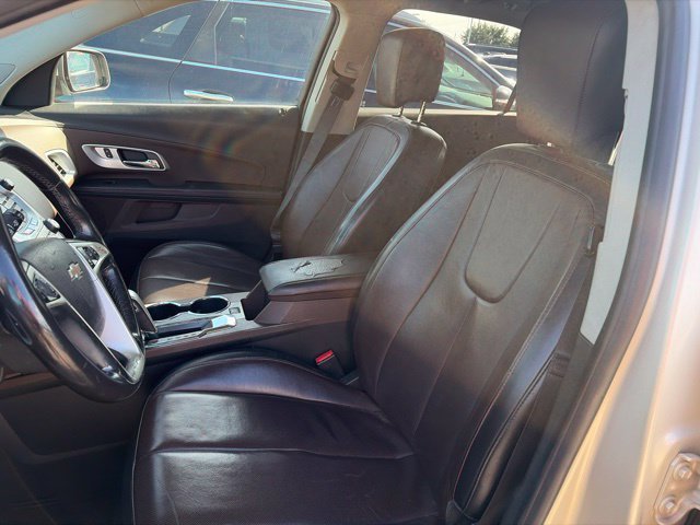 Used 2015 Gold Chevrolet LT image 13