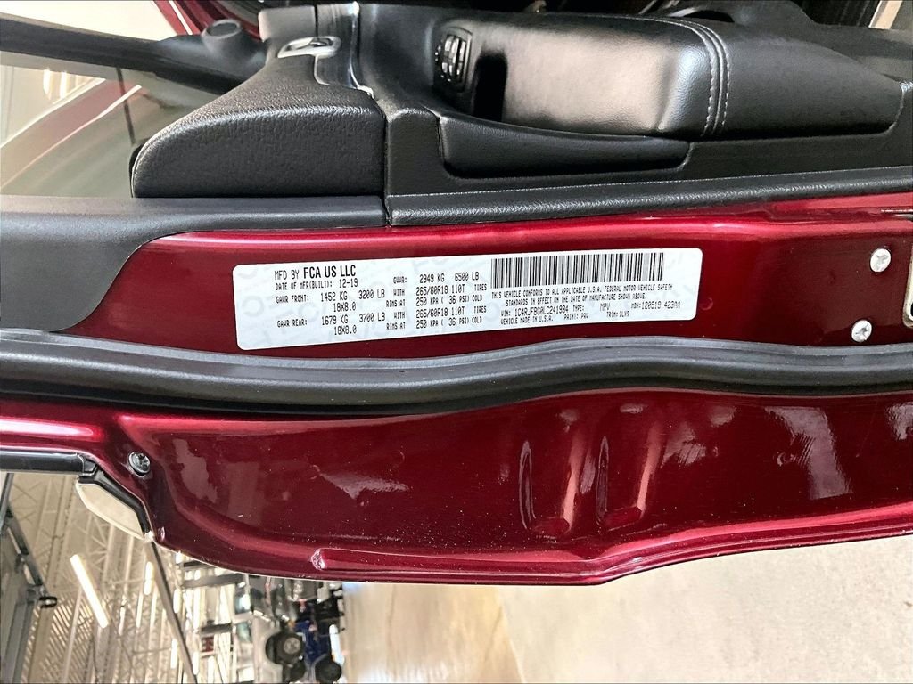 Used 2020 Velvet Red Pearlcoat Jeep Limited image 33