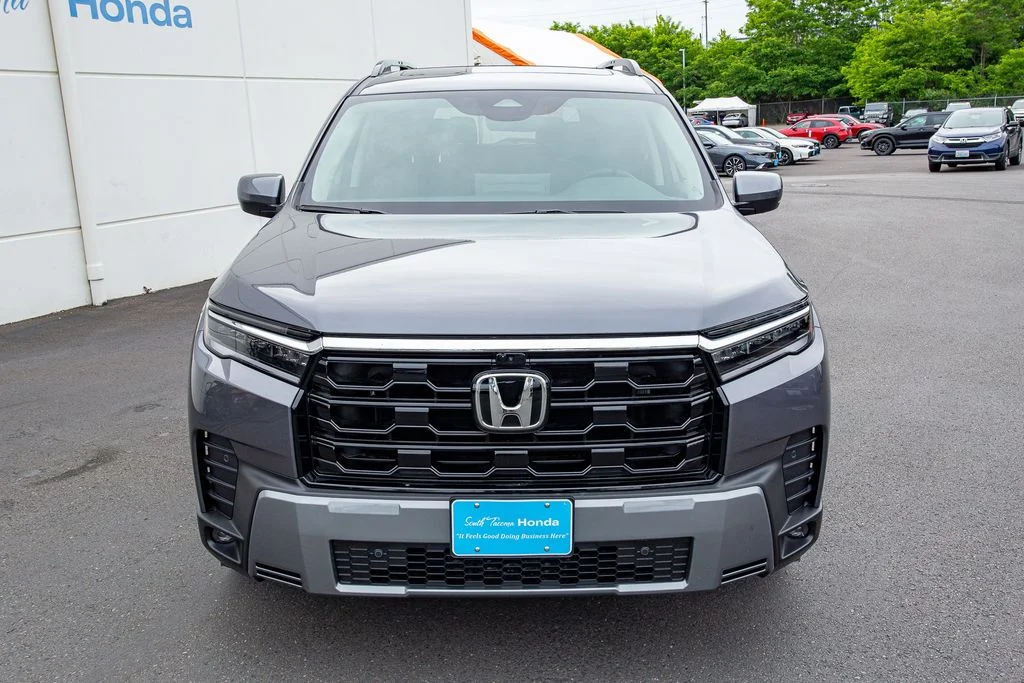 New 2026 Modern Steel Metallic Honda Touring image 3